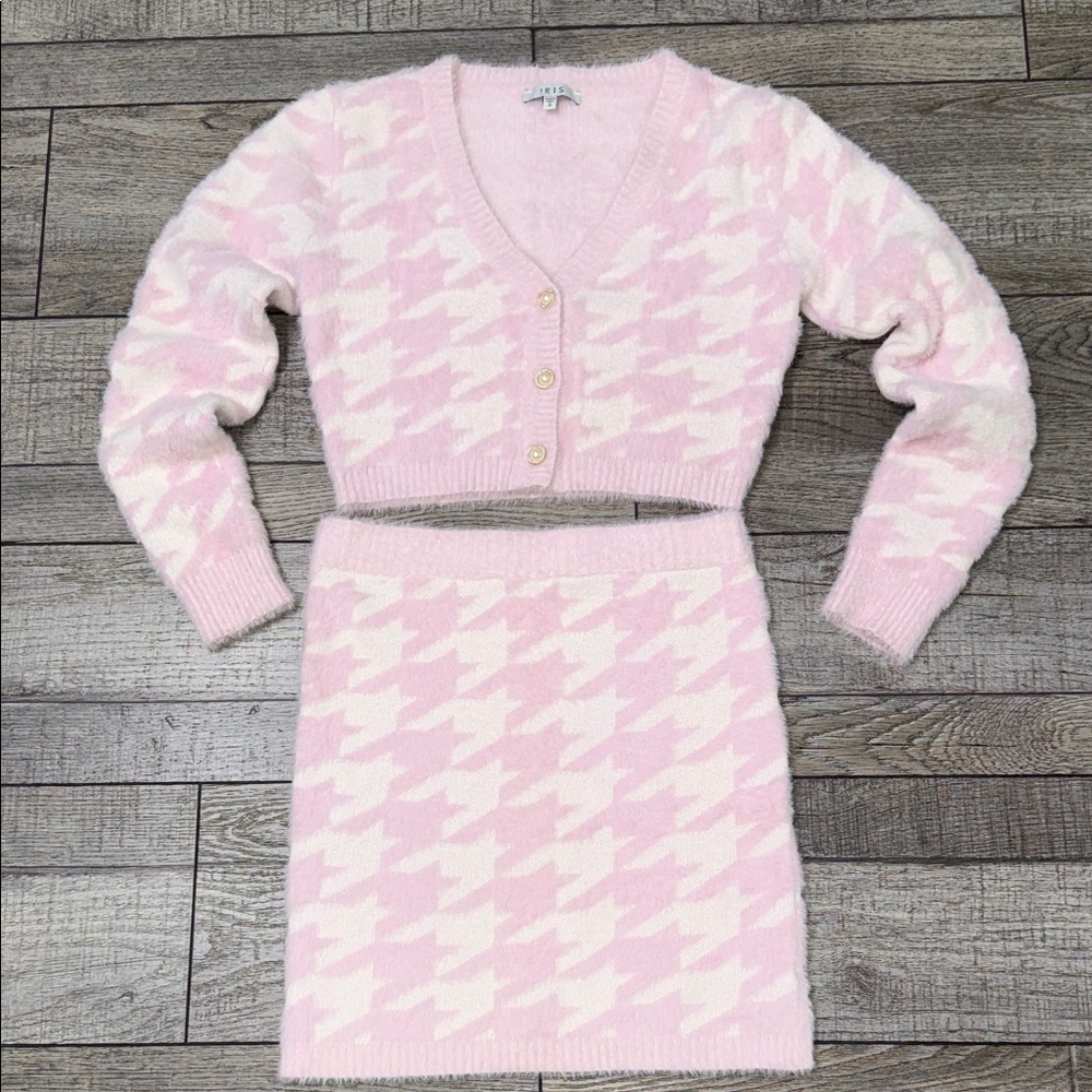 Pink and White Houndstooth Fuzzy Knit Set